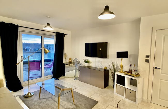 Captivating 1-bed Apartment Greater London - Foto 11