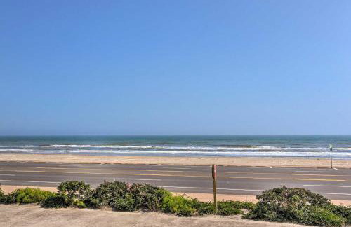 Ocean-View Balcony: Family Gem on Seawall Blvd! - Foto 24