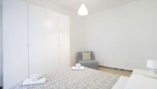 Ale E-Commerce Holiday Home - Photo 3, towels, wardrobe