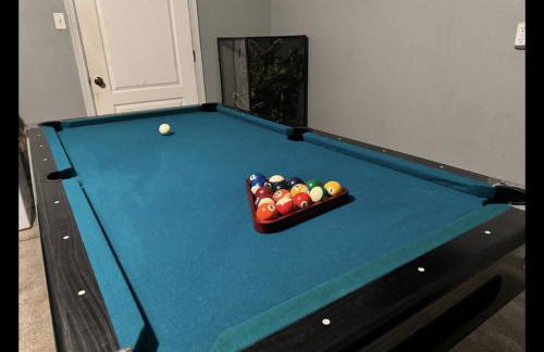 Backyard Oasis in Brownsville! - Photo 16