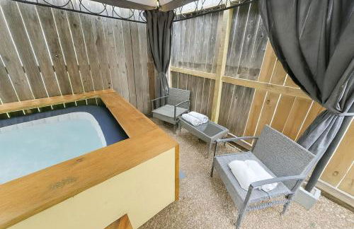 Galleria Comfort 3BR King Bed Private Jacuzzi and Garage - Foto 7