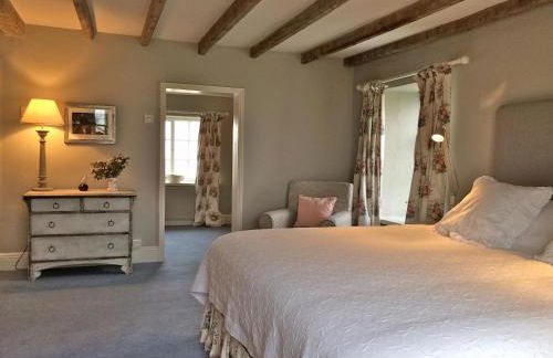 Warren Farmhouse - Photo 11