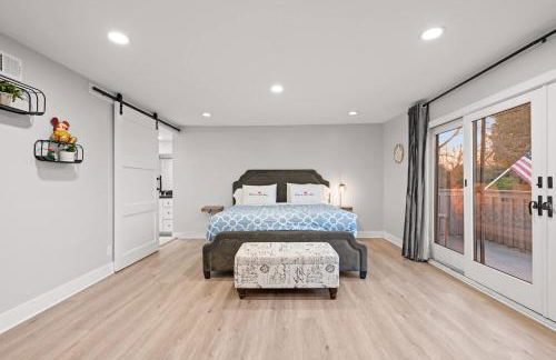 Serene Hilltop Oasis Above the City w Private Pool - Foto 43