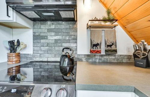 Deck and Grill A-Frame Cabin in Munds Park! - Foto 12