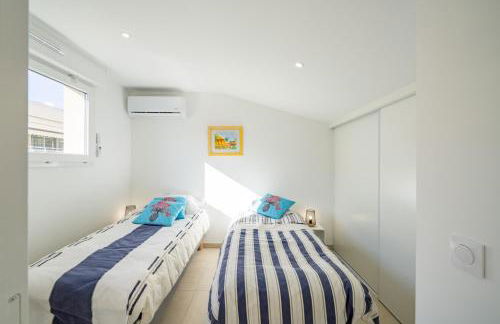 Les Voiles d Azur, Duplex moderne avec vue sur le port et la mer, à 2 minutes des plages - Photo 17