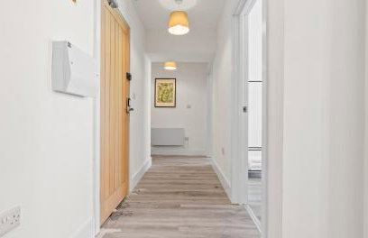 2BR Apartment with Sofa bed I Prime Town Centre Location I Gold St D-Lux, Modern Amenities, Walk to Train, Bus Stations, Shops & Cafés I Leisure and Business Stays Welcome - Foto 55