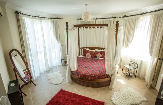 Villa - Sleeps 14 - Private Pool - Cinema Room - Foto 2