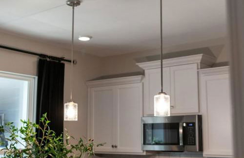 Cottage with 3 King Beds, 3 min to Marina, Fire Pit - Foto 53