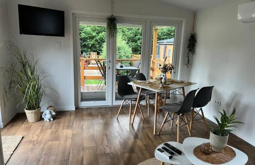 Tinyhouse Neila &ndash Moderne Auszeit am See Natururlaub in Stuer, Mecklenburgische Seenplatte - Foto 1