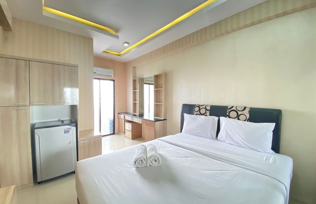 Simply 3BR Apartment at Gateway Ahmad Yani Cicadas - Photo 8