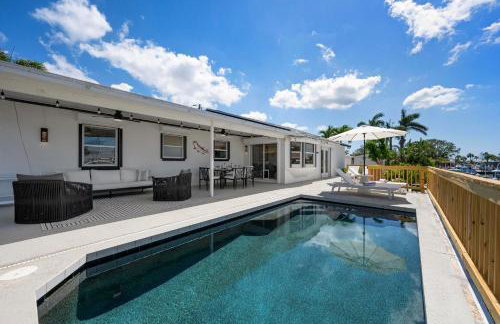 Bayside Hideaway! Private pool with water view and canal side dock! Available for Summer! - Foto 20