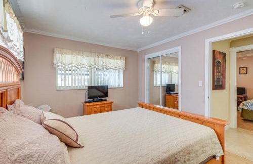 Pompano Beach Home with Pool and Dock about 4 Mi to Pier! - Foto 14