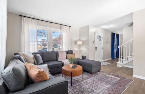 Vermilion Retreat with Game Room, Hot Tub and Across from Community Pool - Foto 8