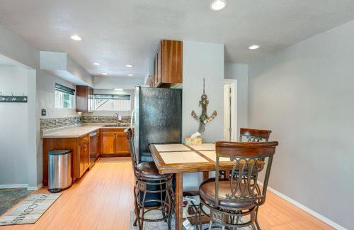 Hike, Bike and Ski! Cozy Anchorage Townhome - Photo 9