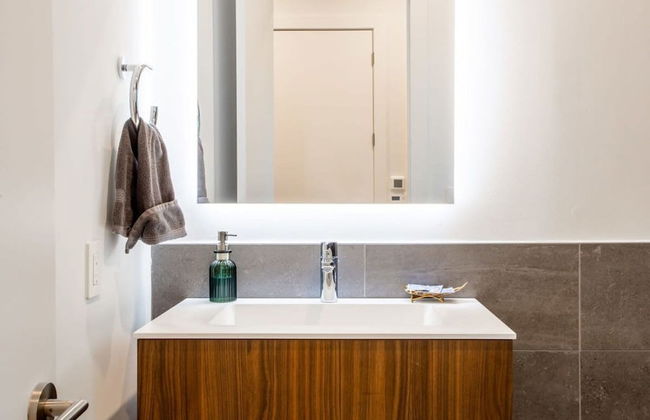 Chic 4BR Pool House - Steps to South 1st Street - Foto 39