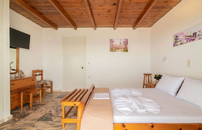 Agnadi Sea View Apartments - Photo 16