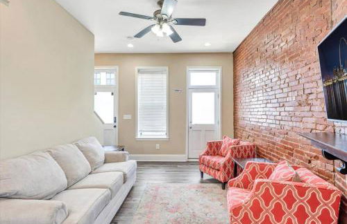 Tower Grove Two-Story Cozy Unit for Groups STL side a - Photo 1