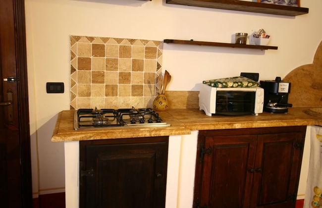 Adorable Farmhouse in Asciano - Photo 4