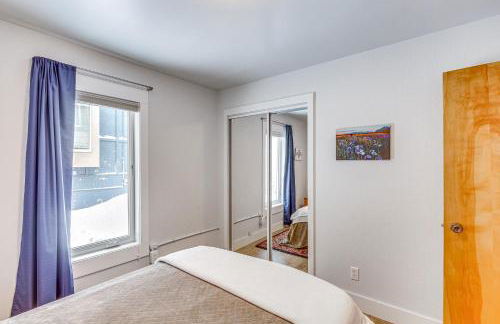 Near Hiking Cozy Anchorage Retreat with Fireplace! - Foto 11