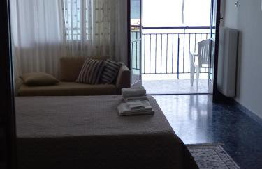 Ekie Apartment with sea view - Photo 18