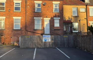 5BR House, Sleeps 10 guests - Free Parking - Business & Contractor Stays - Foto 50