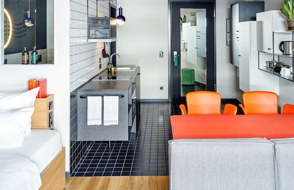 STAYERY Bielefeld Hauptbahnhof - Foto 17