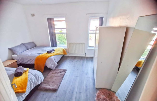 Charming 4-bed House in Manchester - Foto 9