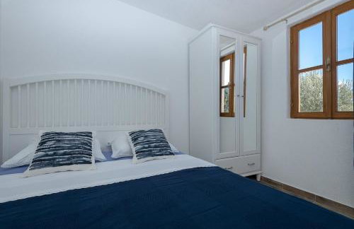 Holiday house with a parking space Pitve, Hvar - 17397 - Photo 8