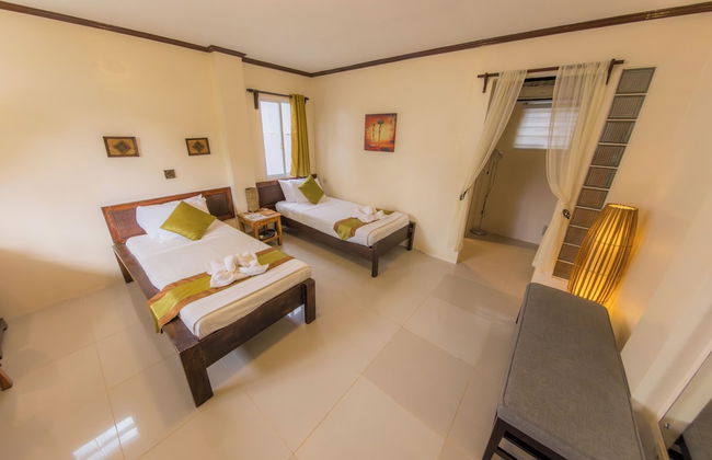 Palms Cove Resort - Photo 16