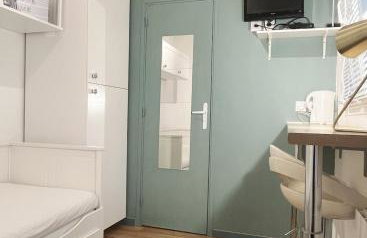 #1 Petit studio près du métro L9 - Foto 10