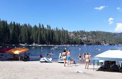 Fairway Apartments Unit 1 - Photo 16