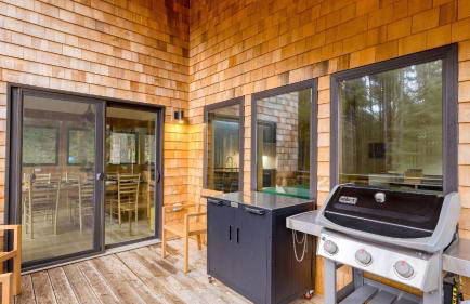 Rustic Arch Cape Getaway w/ Vibrant Interior Walk to the Beach Cape Wonder - Foto 34