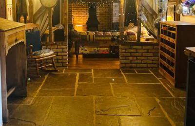 Spacious Cabin with Private Hot Tub, and Private Pool, in 5 Acres - intimate Special stay For 2 Adults - plus 1 child under 2 and up to 2 dogs stay for free - Foto 20