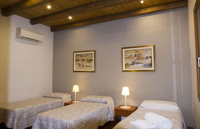 Quiet and Relaxing, Surrounded by Greenery a few Kilometers From the sea - Foto 9