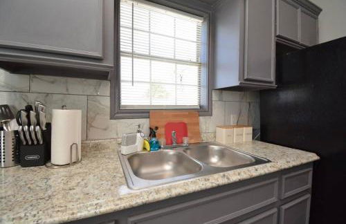 SuperValue Suite #9 @ East End Revitalized - Foto 17