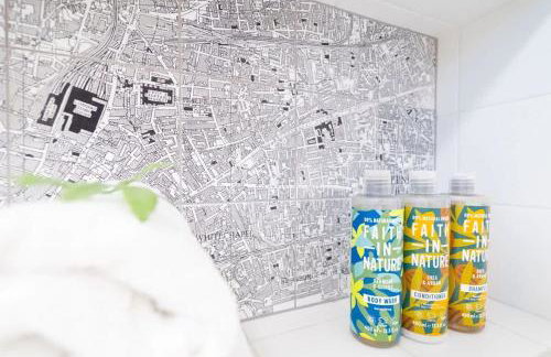 Boutique Brick Lane 2-Bed, Colourful City Vibes - Foto 43