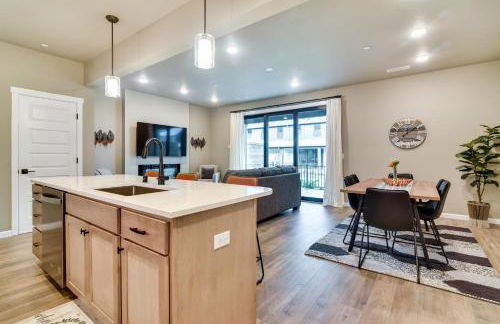 Elegant Vancouver Townhome - 18 Mi to Portland - Foto 13