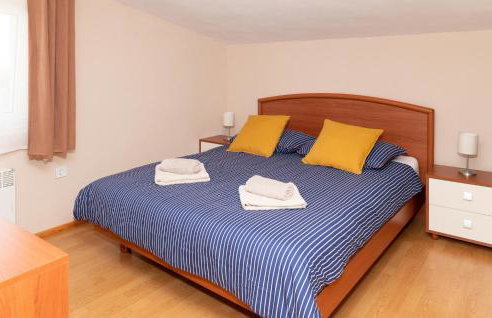 5 Bedroom Amazing Home In Bogatic - Foto 18