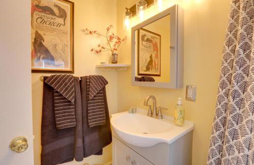 Hot Tub and Grill Pet-Friendly Apt, Walk to Midtown - Foto 15