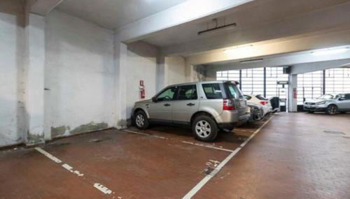 TURIN CENTER whit PRIVATE PARKING - Foto 4