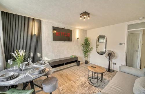 Modern 1BR Apt Netflix, Parking, M6 Access - Foto 1