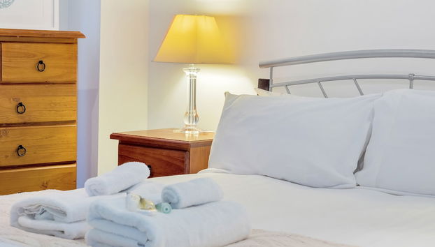 Spacious 2BR CBD Apartment Balcony - Foto 2, Habitación