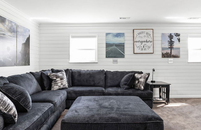 Hometown Hideaway - 4BR 2 5BA Pool Game Room - Foto 42