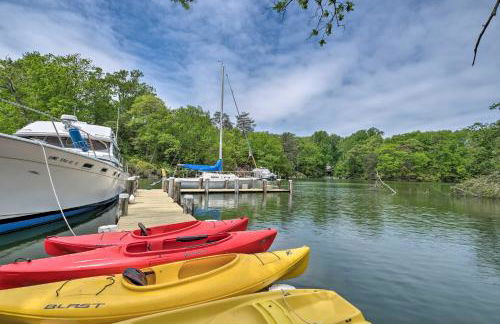 2 Mi to Lighthouse Waterfront Home with Dock! - Foto 2