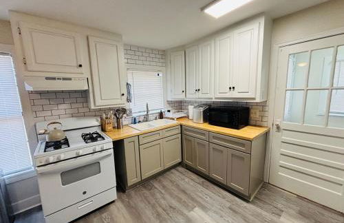 Close-to-Everything Midtown Cottage - Foto 17