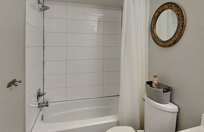 Bay House Condos - Foto 23