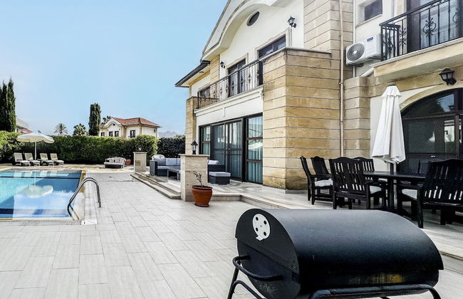 Villa With Private Pool and Backyard in Lapta - Foto 19