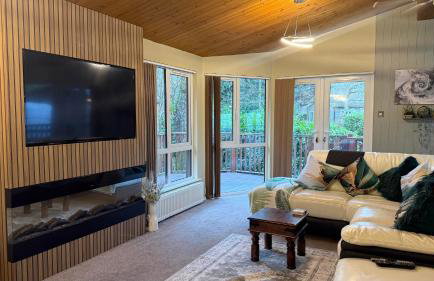 Cheerful 3 bedroom Lodge At White cross Bay Windermere - Photo 18