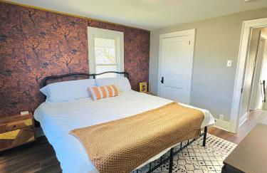 Cozy 4BD - Backyard Retreat - 3mins to Notre Dame - Foto 6