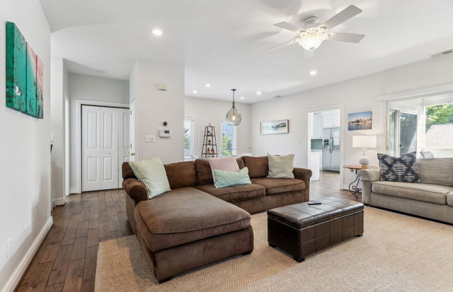 Coral Cottage- min From Beach Park With King bed - Foto 32